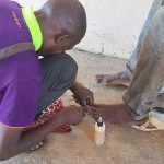 Breaking News: Two Aboki nail cutters captured in Enugu for injecting HIV into an Igbo man’s leg while cutting his nails; tiny spray cup used before cutting allegedly filled with the virus